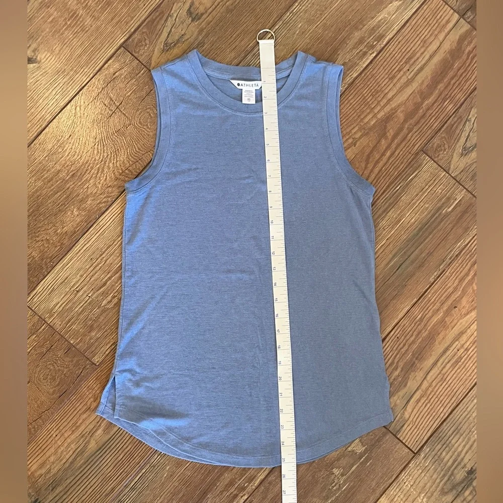 Athleta Breezy Sleeveless Light Blue Tee Tank, Size XS - Picture 2 of 5